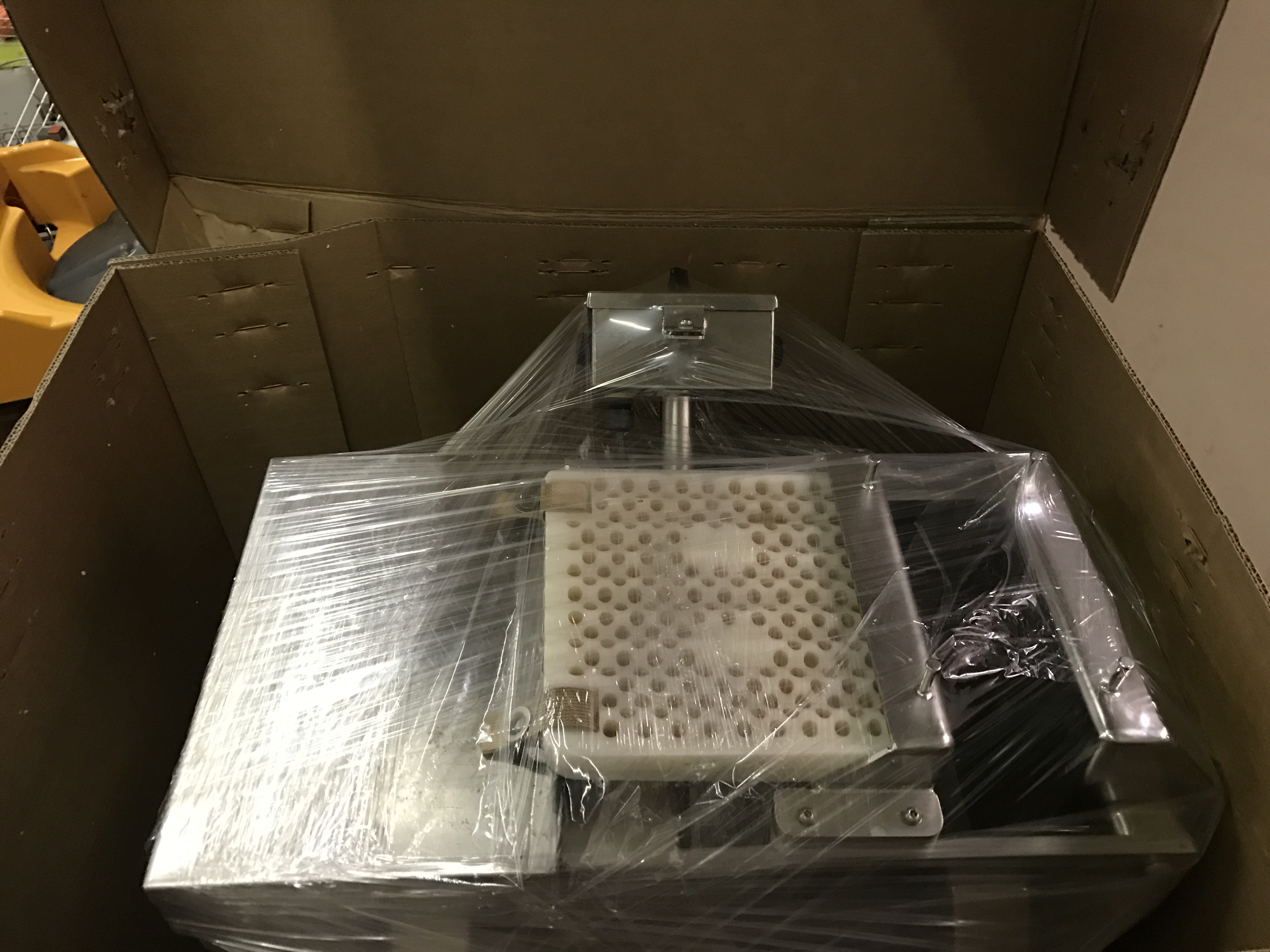 Refurbished Zumex Juicers For Sale. New/Used Zumex Orange Juicers