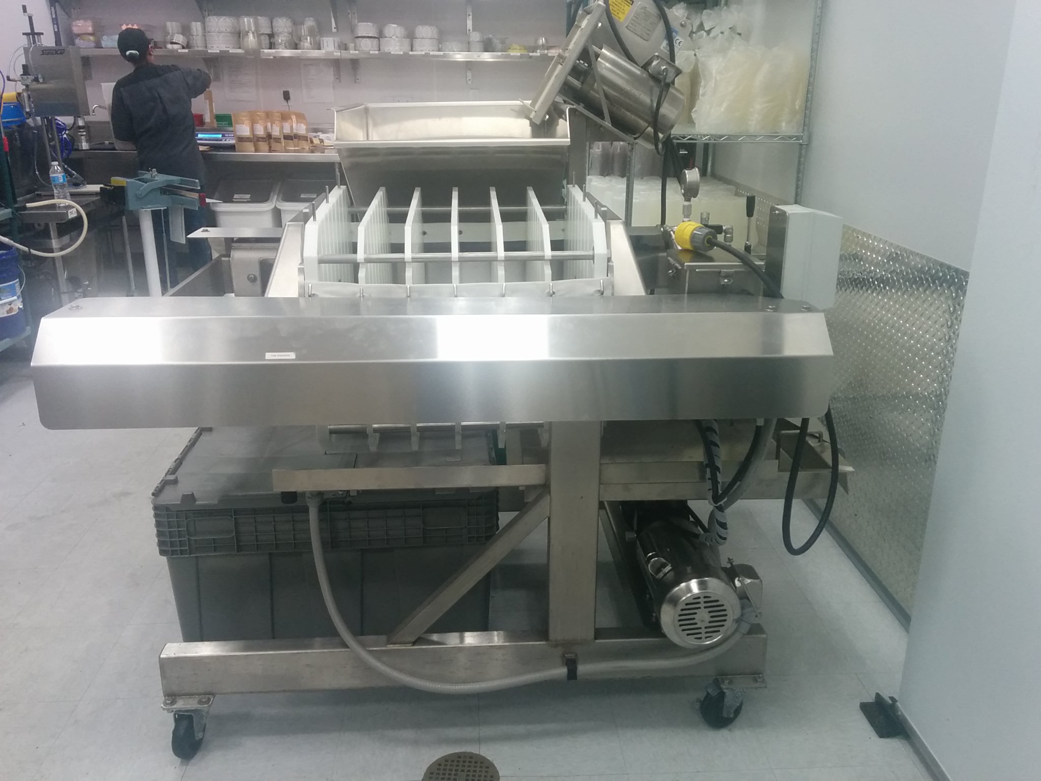 Refurbished Zumex Juicers For Sale. New/Used Zumex Orange Juicers